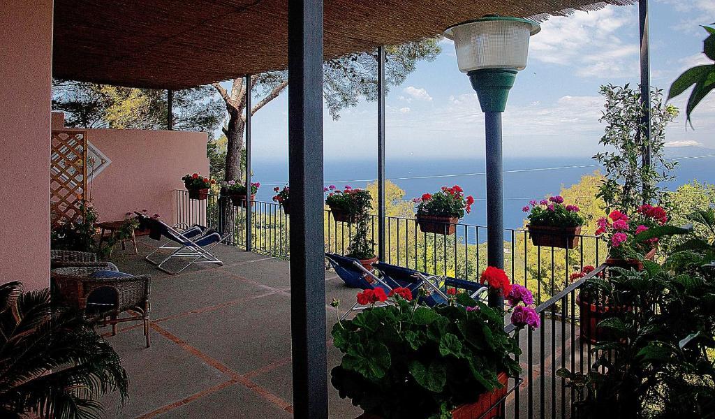 Le Ginestre Di Capri Bb & Holiday House Anacapri  Exterior photo