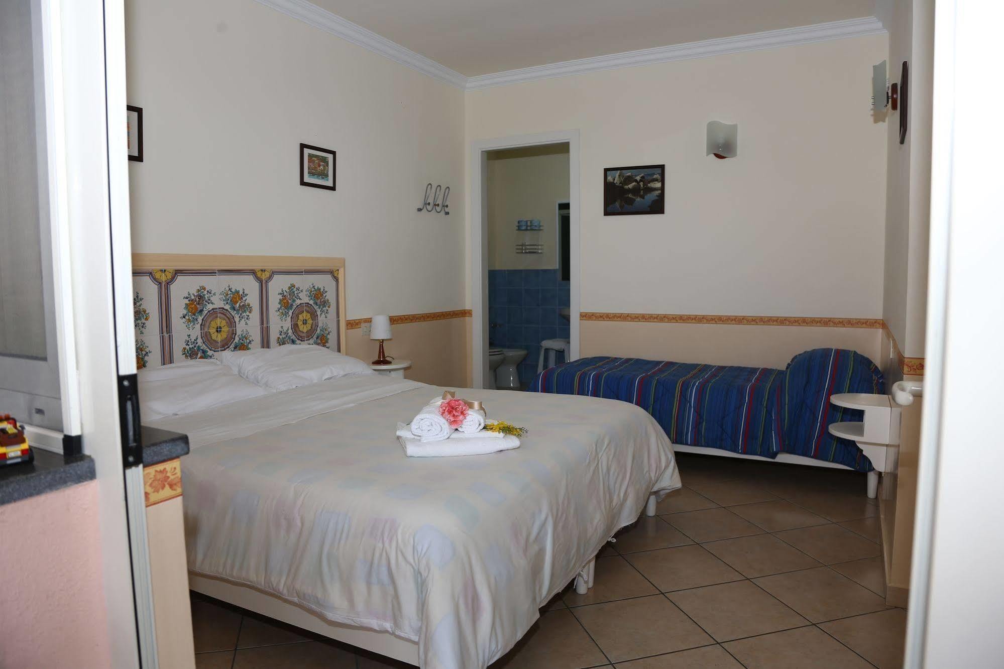 Le Ginestre Di Capri Bb & Holiday House Anacapri  Exterior photo
