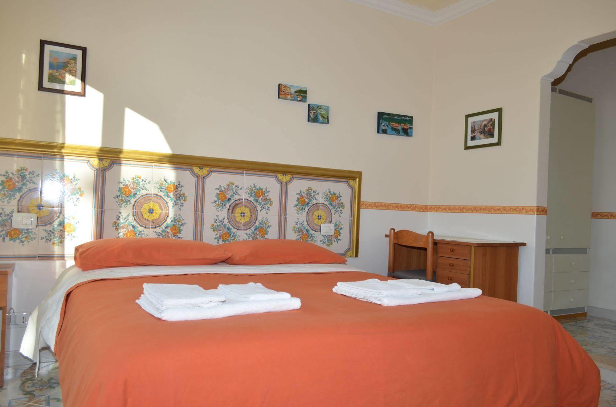 Le Ginestre Di Capri Bb & Holiday House Anacapri  Exterior photo